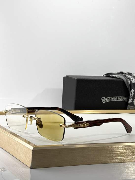 Picture of Chrome Hearts Sunglasses _SKUfw76325143fw